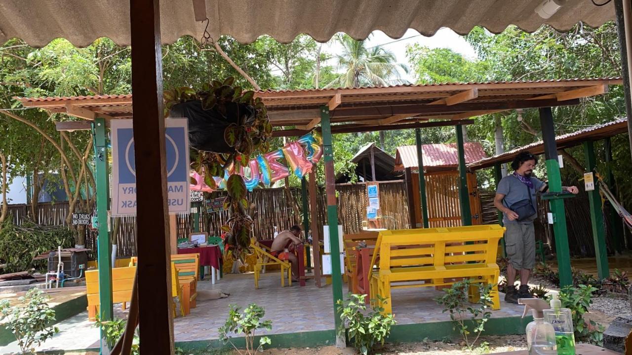 Palomino Hostel Luaran gambar