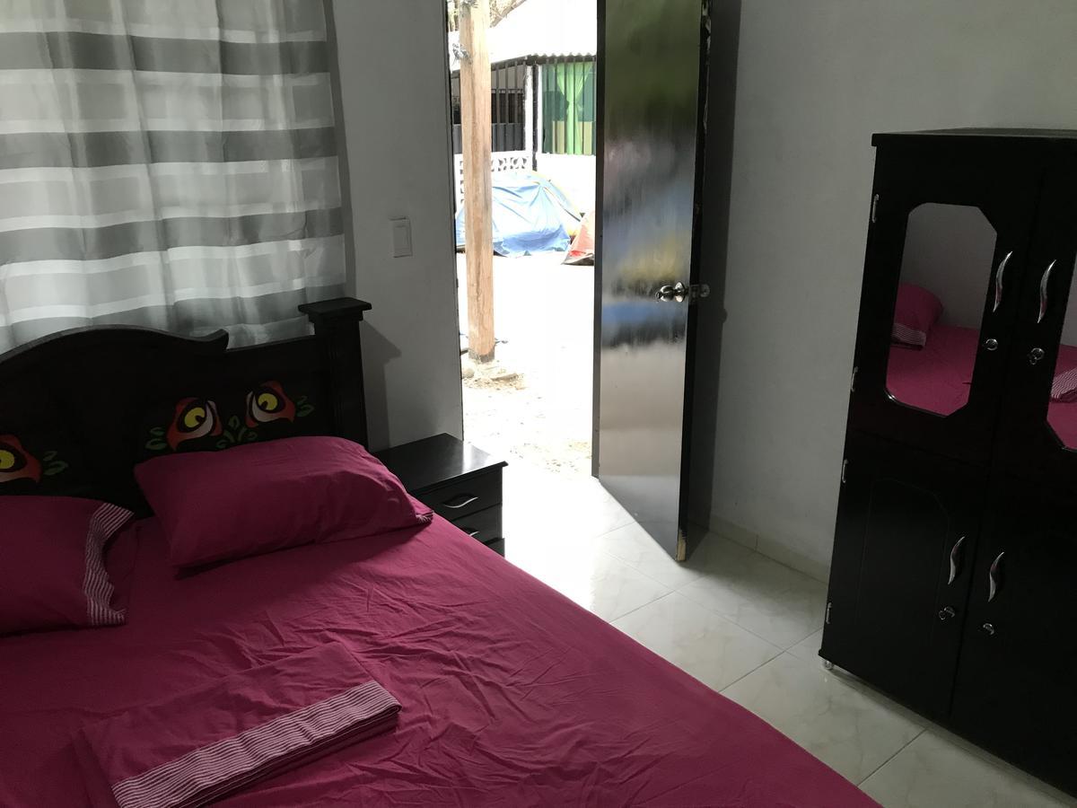 Palomino Hostel Luaran gambar